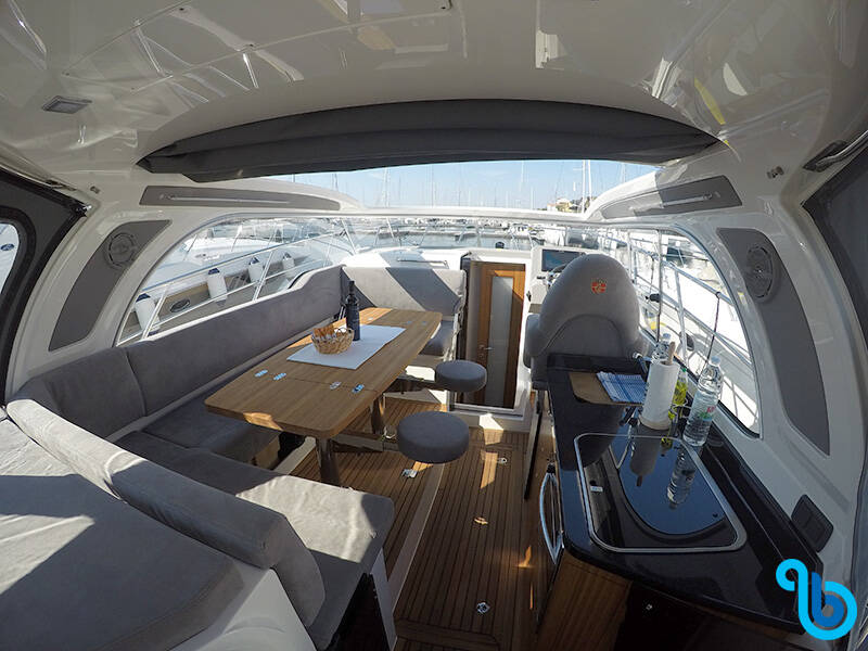 Marex 320 Aft Cabin Cruiser, NEW 2023!