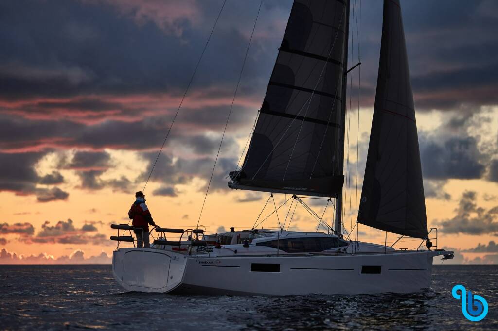 Maxus 35 , Angelmiles 2