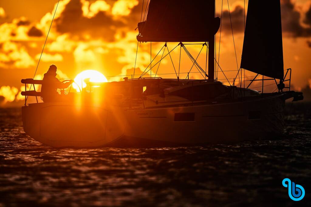 Maxus 35 , Angelmiles 2