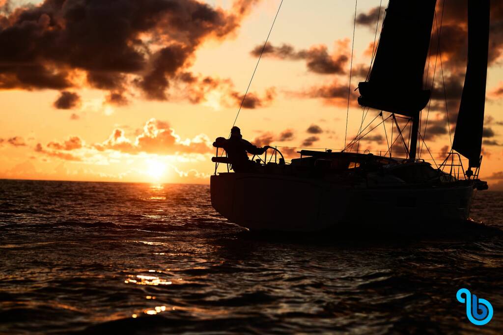 Maxus 35 , Angelmiles 2