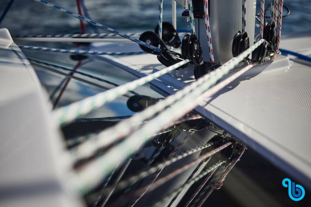 Maxus 35 , Angelmiles 2