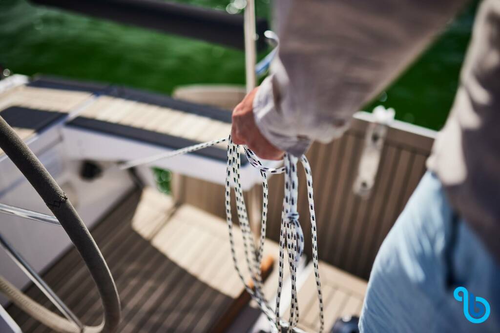 Maxus 35 , Angelmiles 2