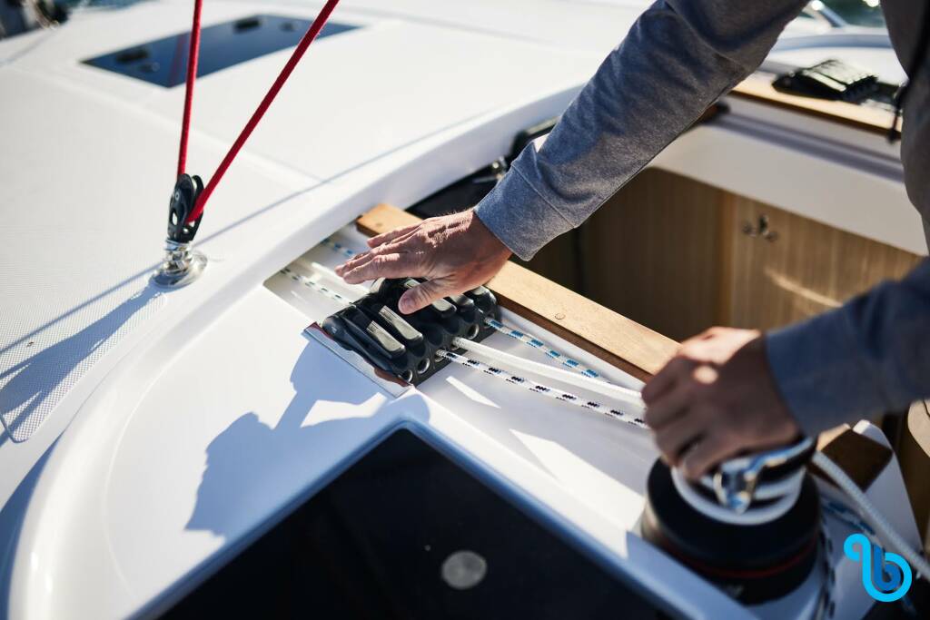 Maxus 35 , Angelmiles 2