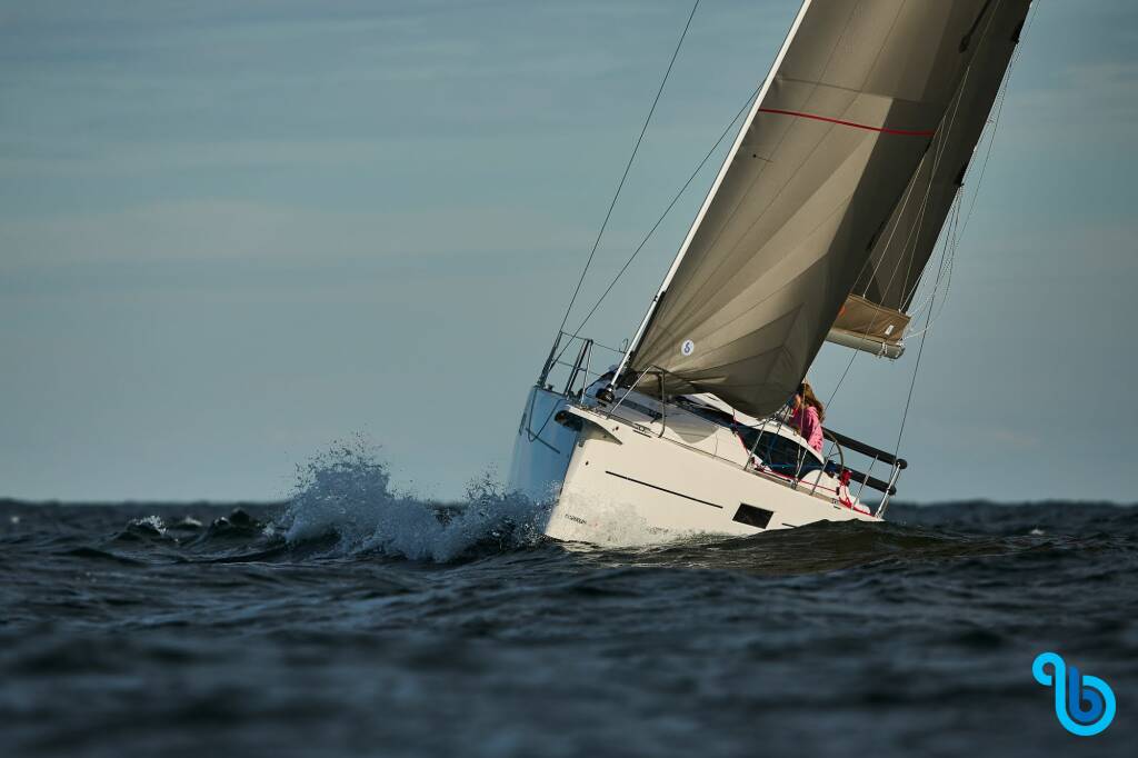 Maxus 35 , Angelmiles 2