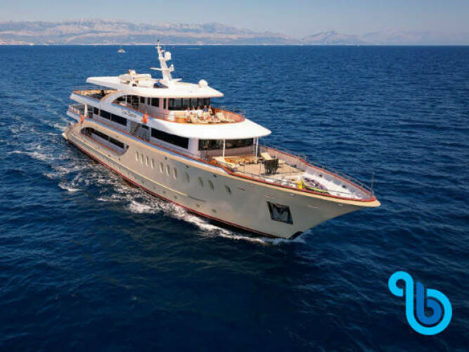 Motoryacht Queen Eleganza | Queen Eleganza