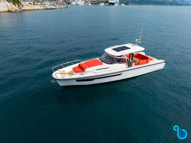 Nimbus T11 Inboard | PURA VIDA