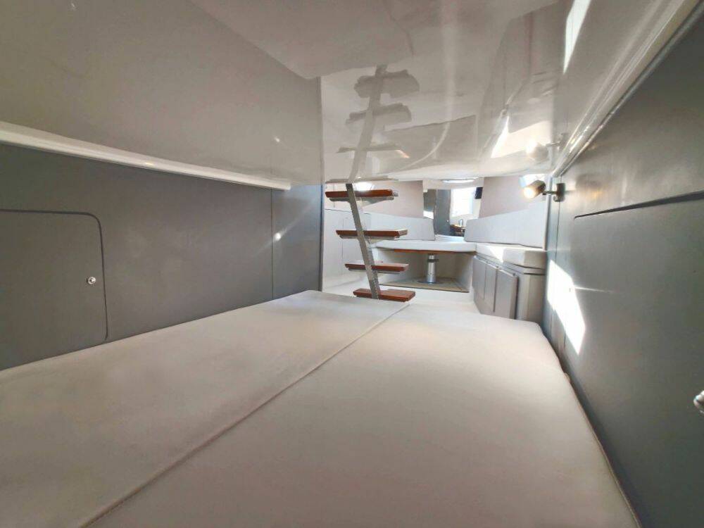 Nuva M9 Cabin, 