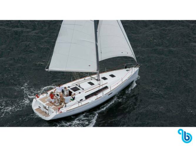 Oceanis 34 | Fun Five