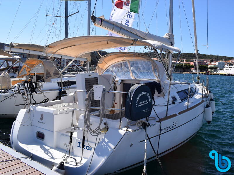 Oceanis 34, Izar