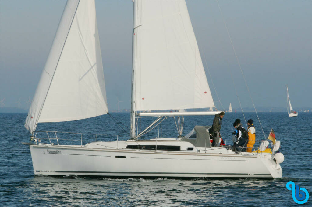 Oceanis 37, Summertime