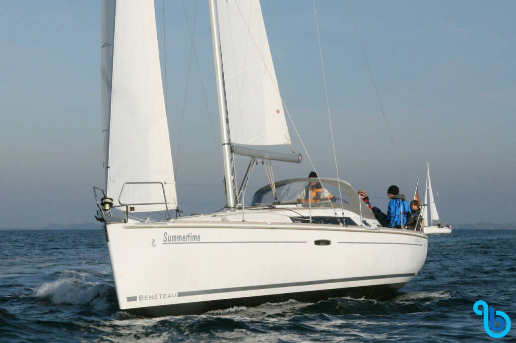 Oceanis 37, Summertime