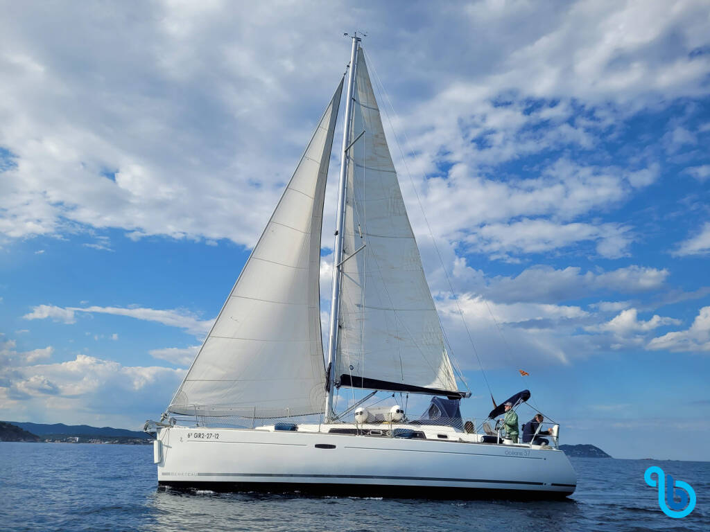 Oceanis 37, Tristania