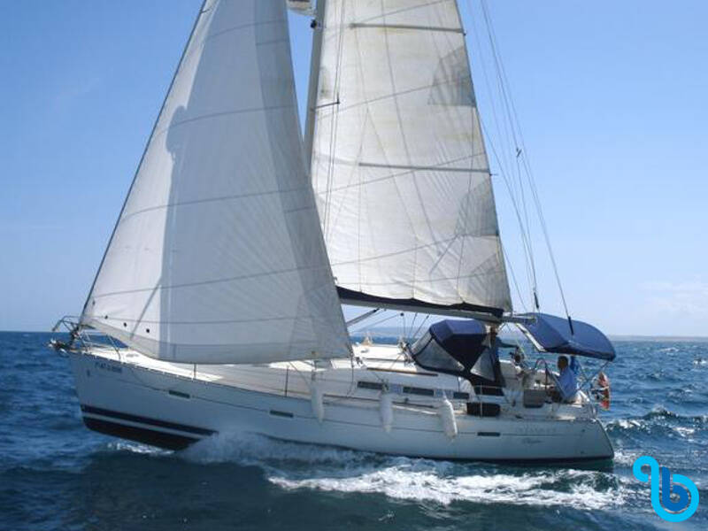 Oceanis 373, Mirfak