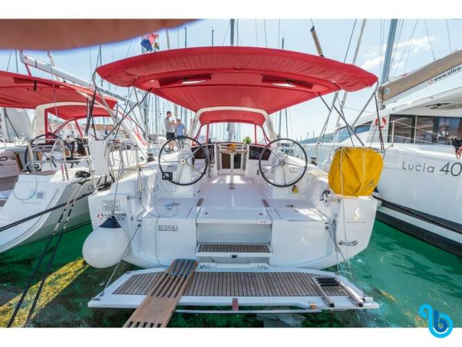 Oceanis 38 RUSALKA
