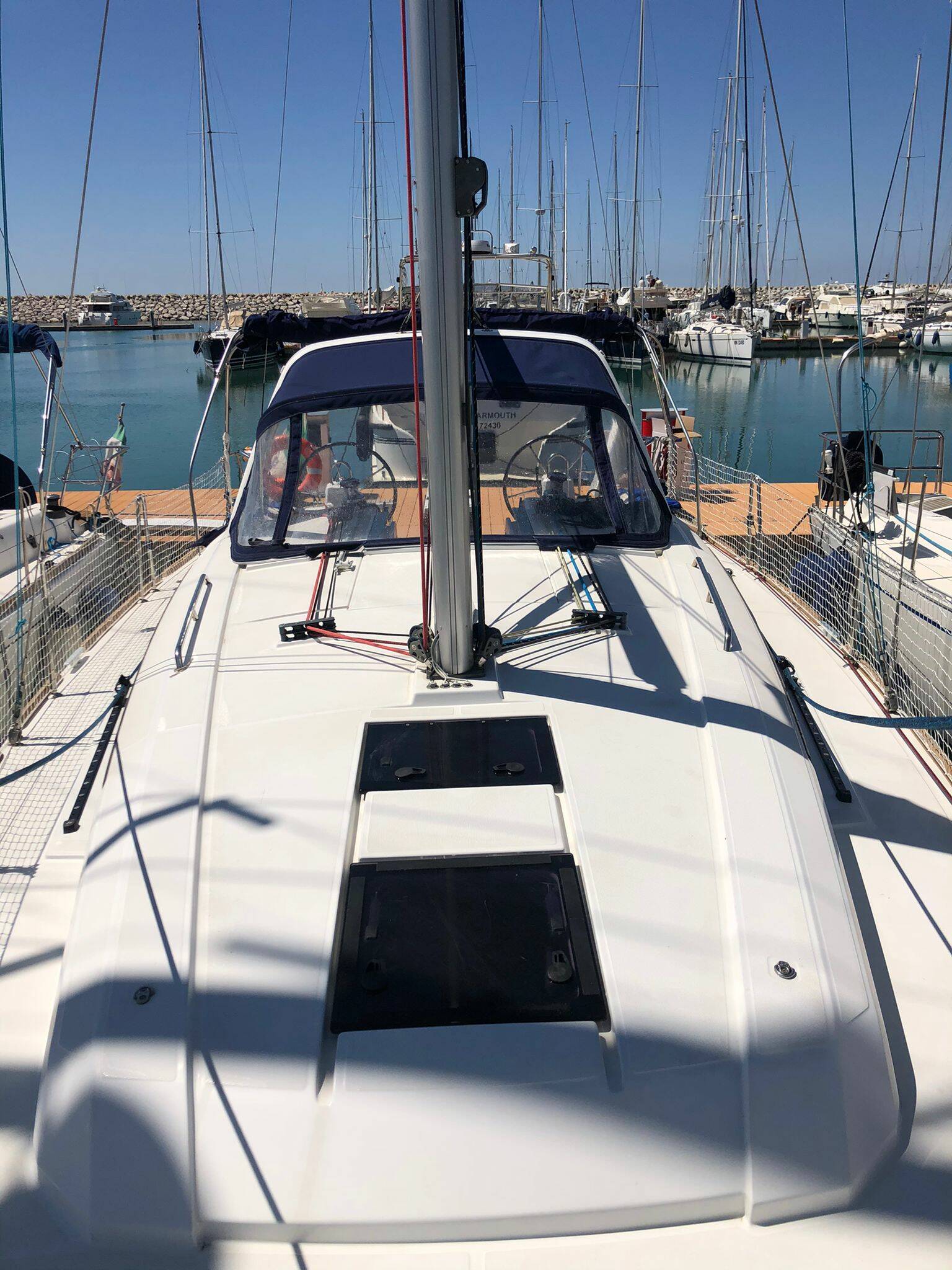 Oceanis 38, Amaral