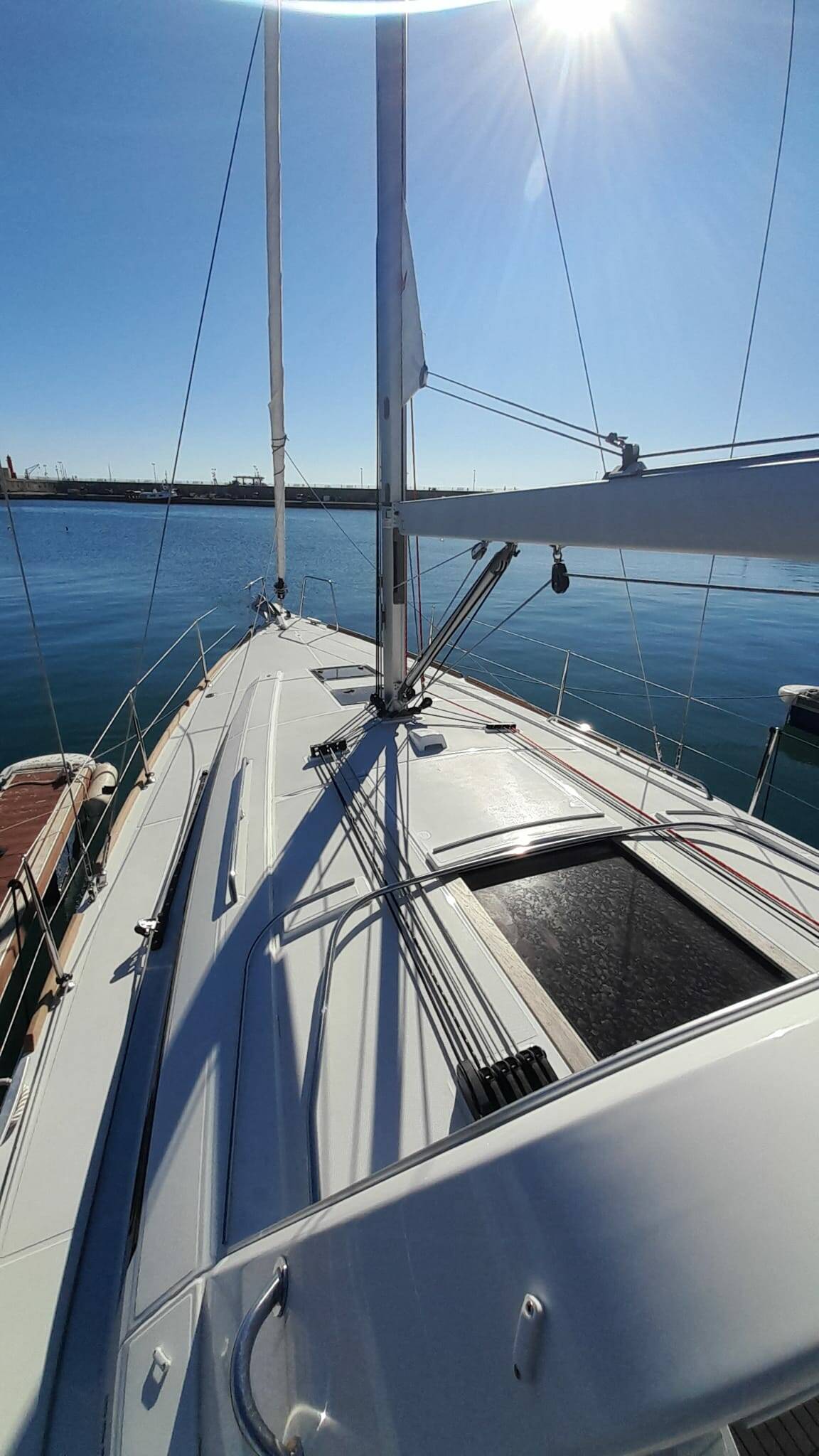 Oceanis 38.1, TRITON