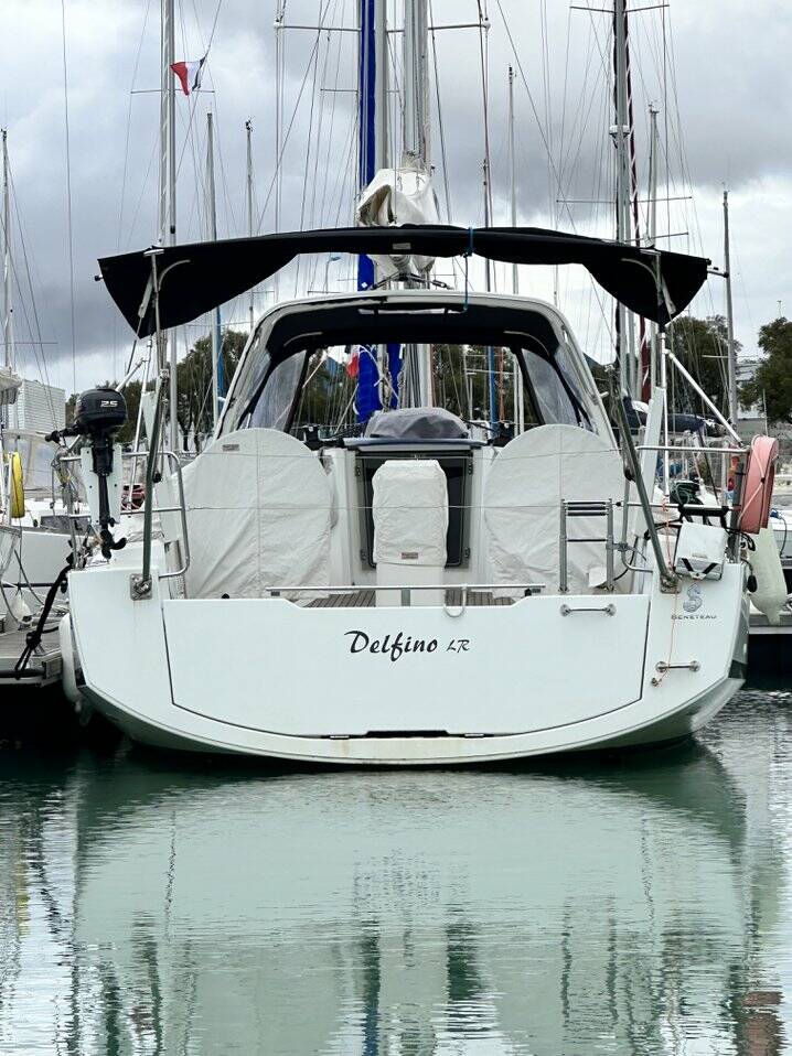 Oceanis 38.1, DELFINO 