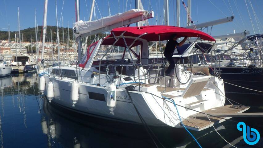 Oceanis 41.1, PIA