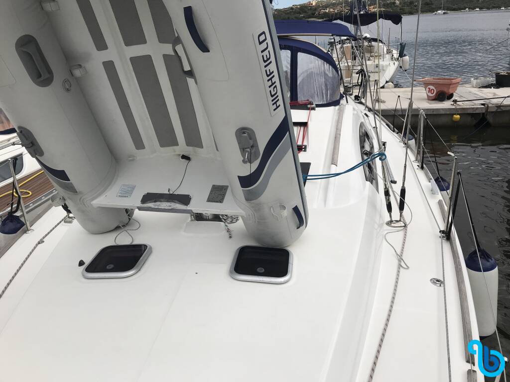 Oceanis 43, Libra