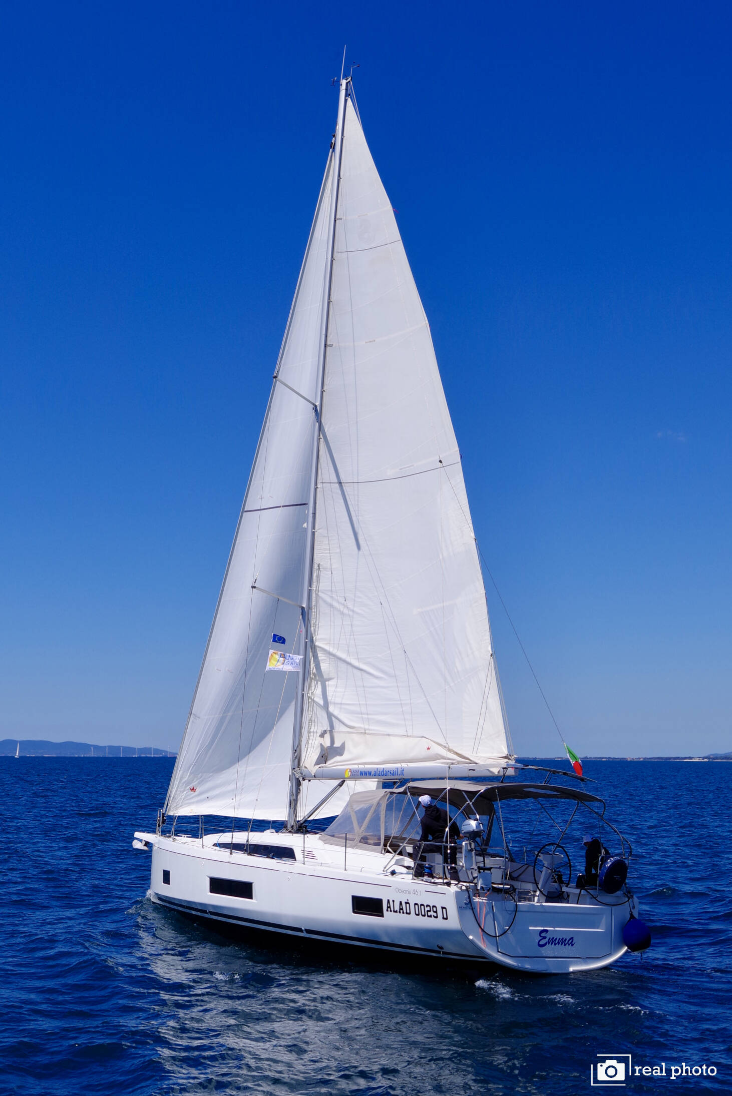 Oceanis 46.1, Emma