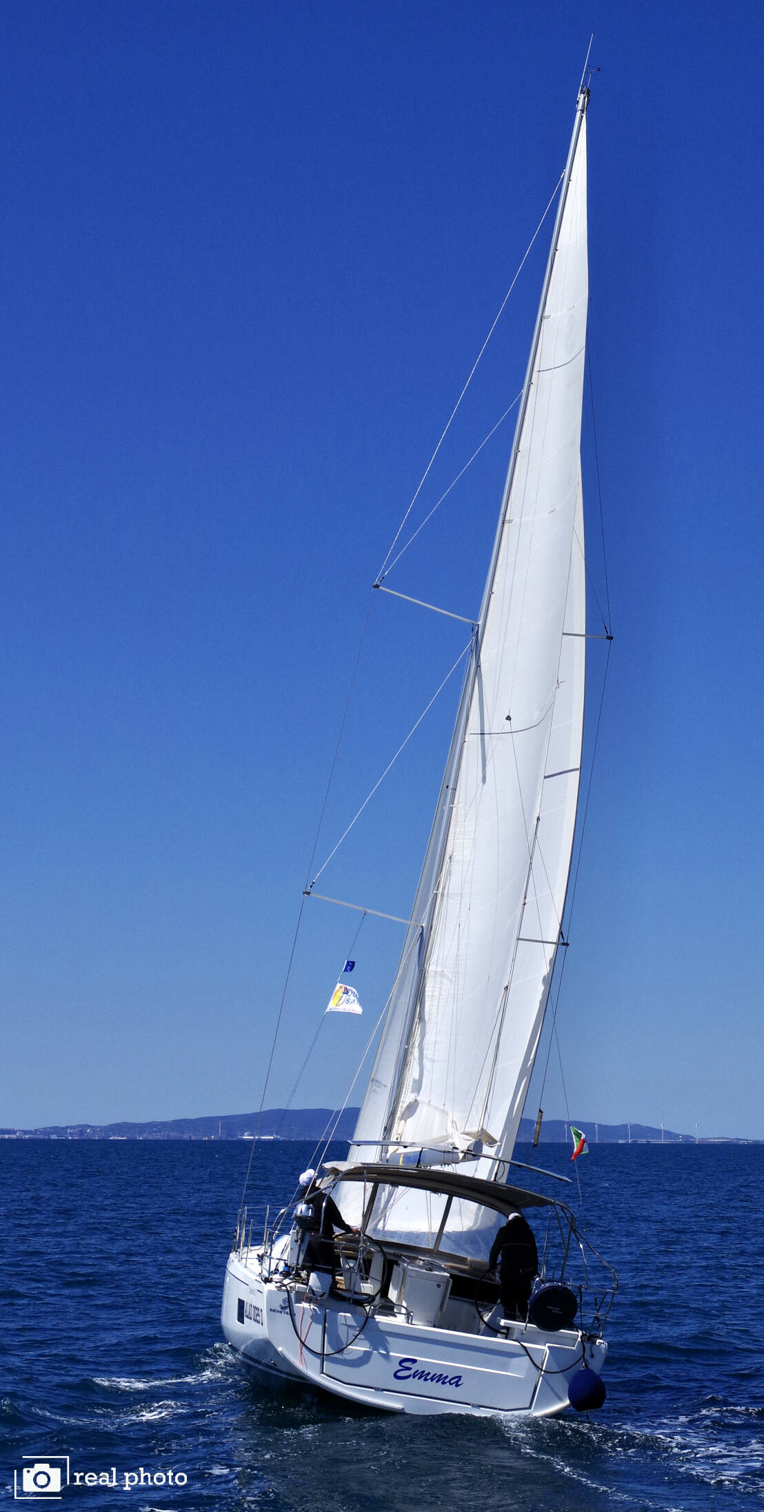 Oceanis 46.1, Emma