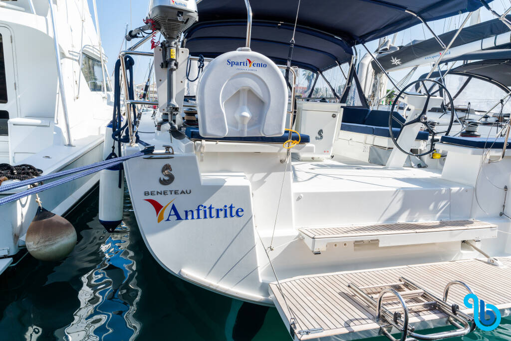 Oceanis 51.1, Anfitrite - Comfort line