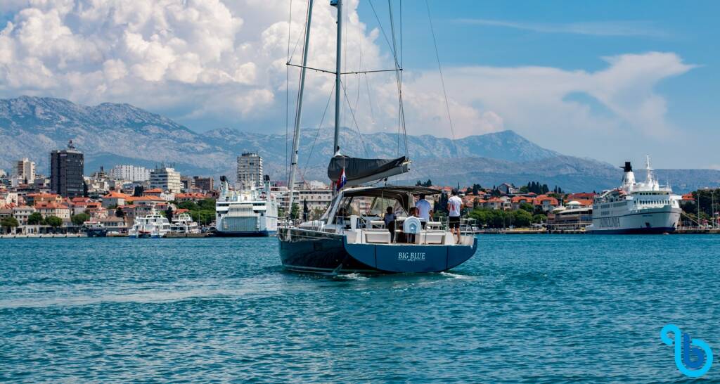 Oceanis Yacht 54, WHITE CLOUD