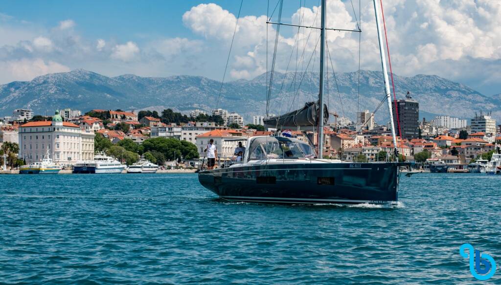 Oceanis Yacht 54, WHITE CLOUD