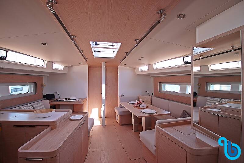 Oceanis Yacht 54, White Bird