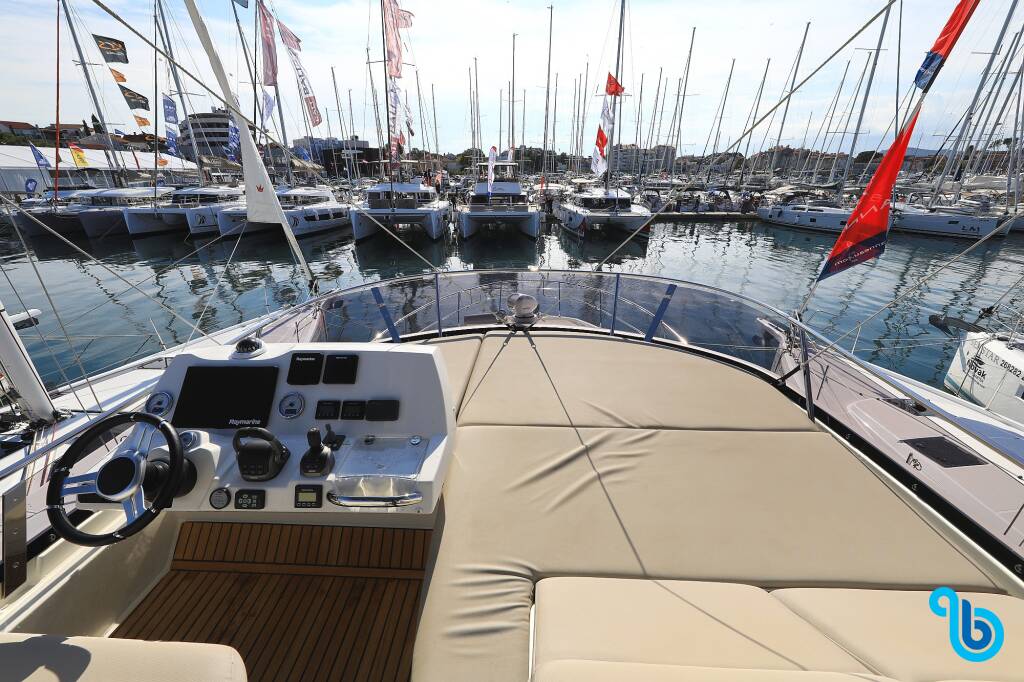 Prestige 460, 