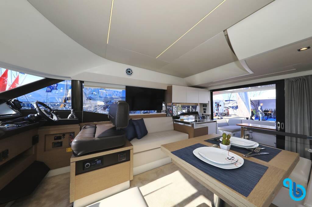 Prestige 460, 