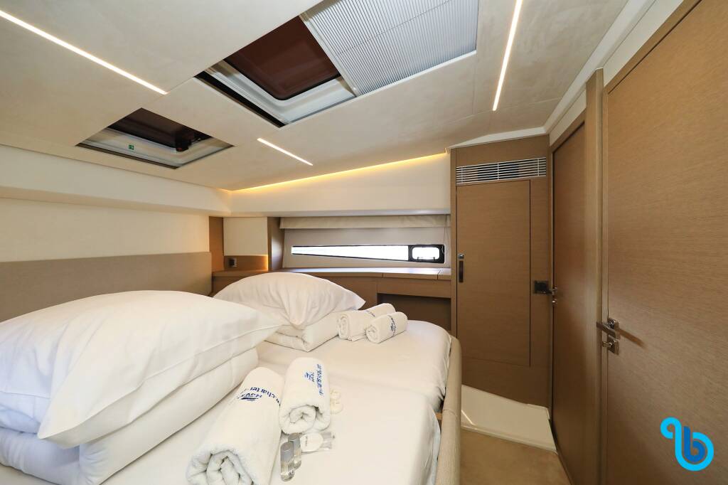 Prestige 460, 