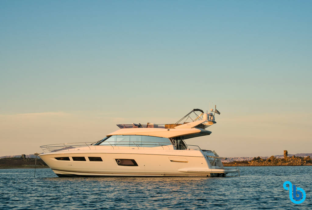 Prestige 550 Fly, Maya