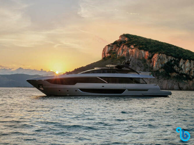 Riva 102 Corsaro Super Icona