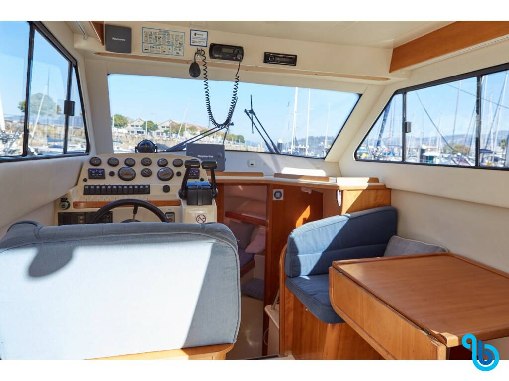 Rodman Fly 870, Tampa Hiru