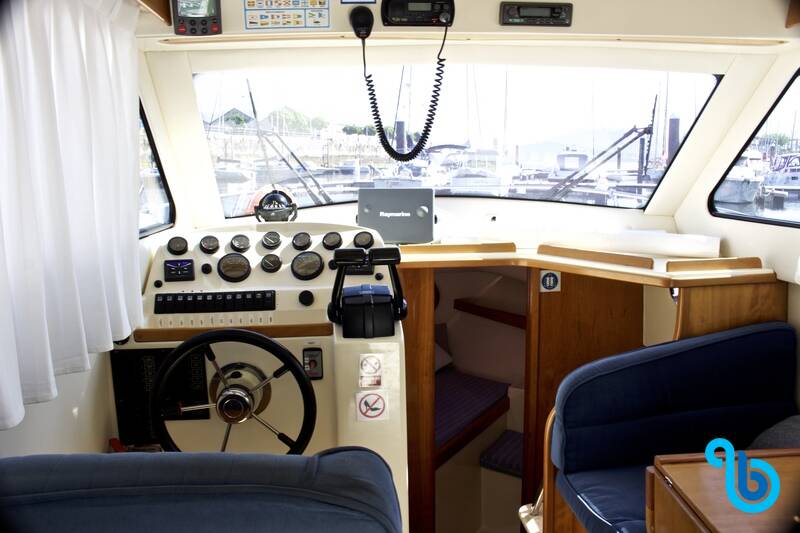 Rodman Fly 870, Tampa Hiru