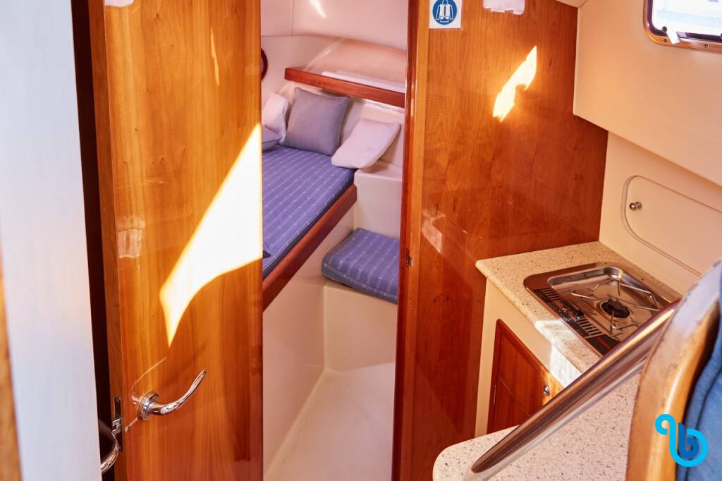 Rodman Fly 870, Tampa Hiru