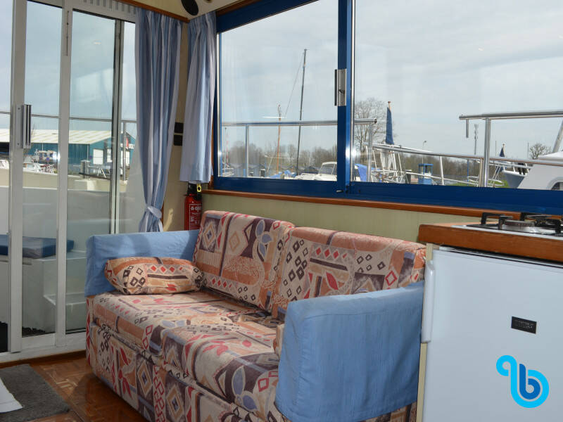 Safari Houseboat 1050, Queen