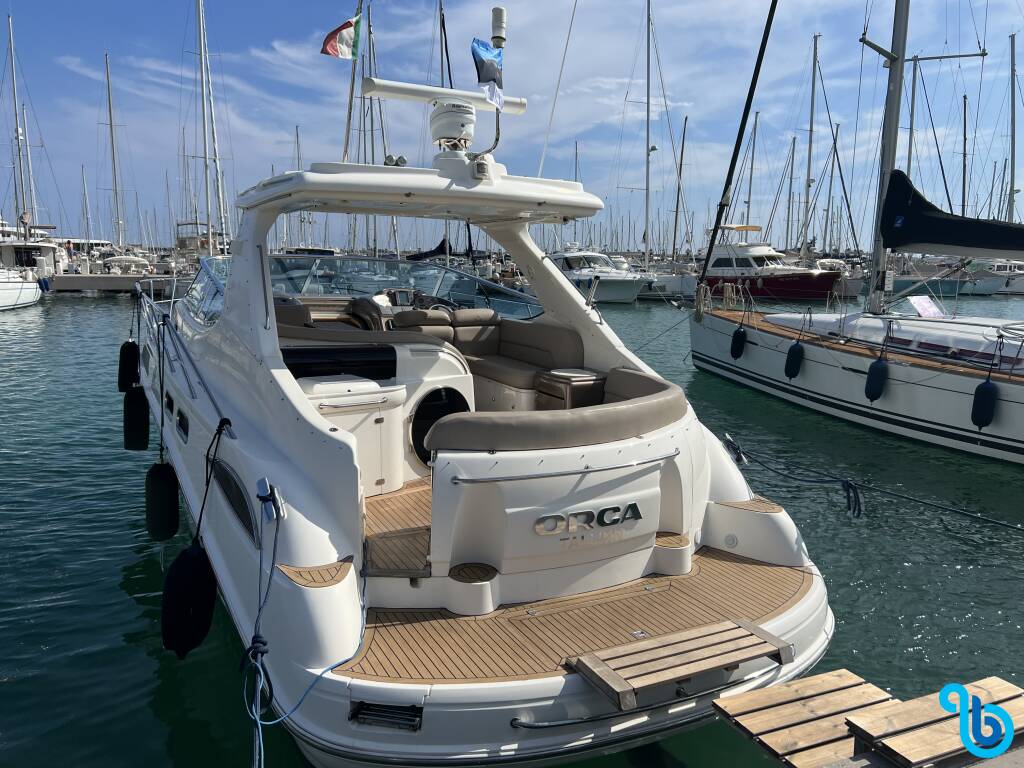 Sealine S 42, Orca