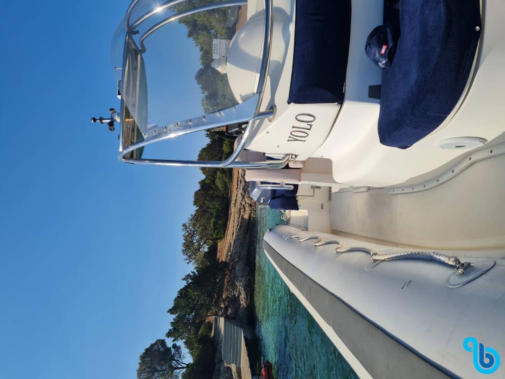 Seawater Smeralda 320, YOLO