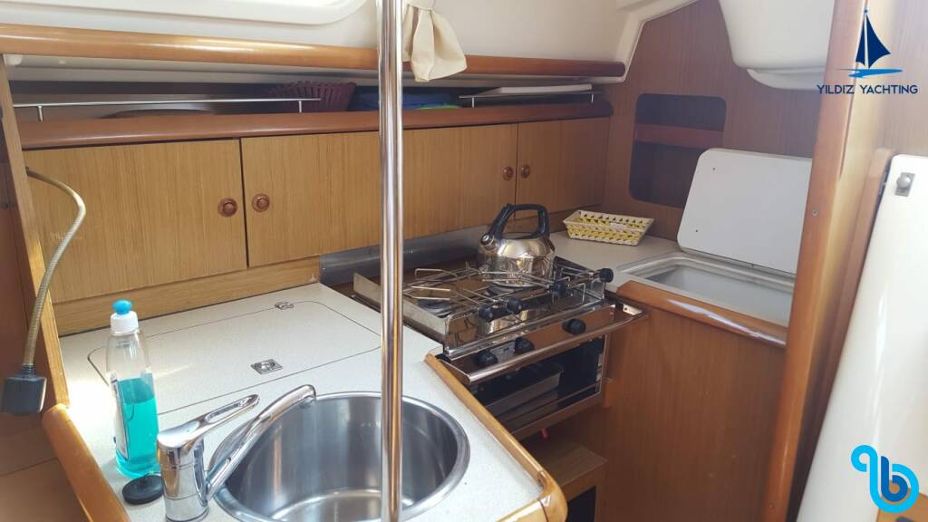 Sun Odyssey 32 i, Elif