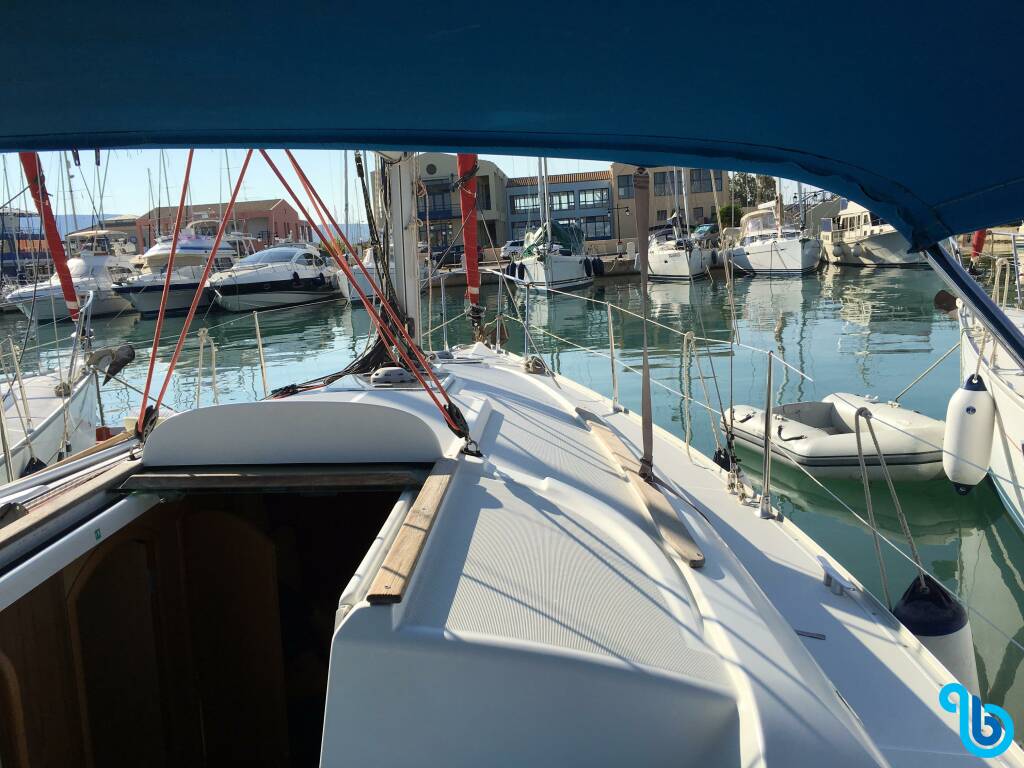 Sun Odyssey 32i, Charoula