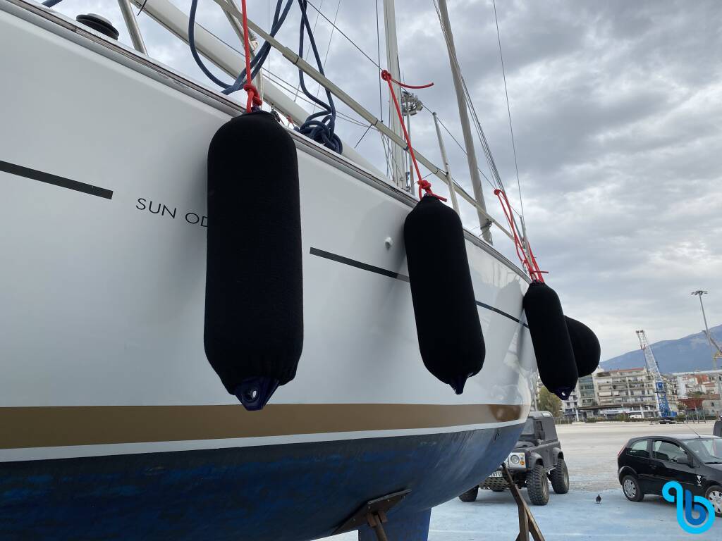 Sun Odyssey 32i, Charoula