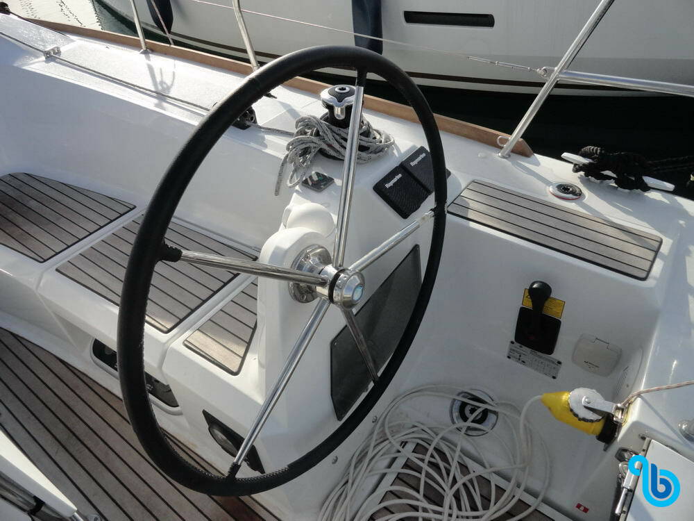 Sun Odyssey 349, DORINA