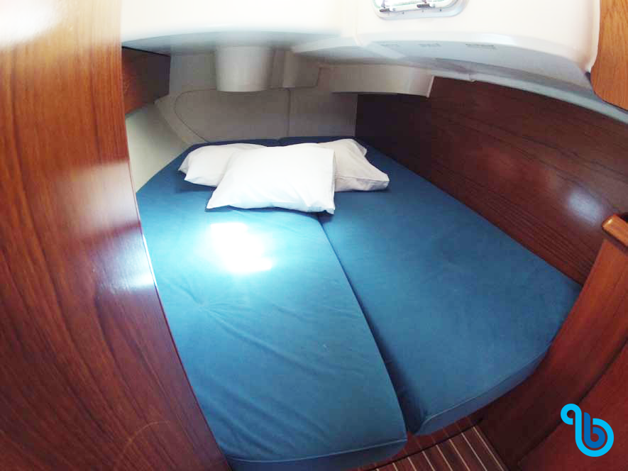 Sun Odyssey 35, Valerina