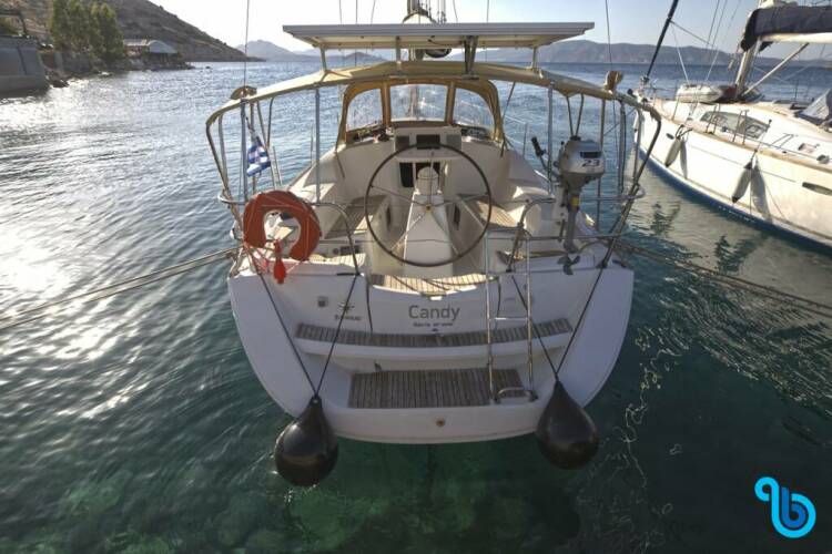 Sun Odyssey 36 Candy