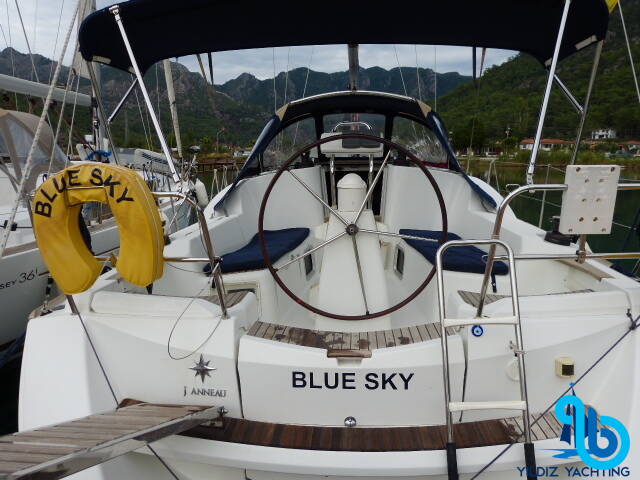 Sun Odyssey 36i, Blue Sky