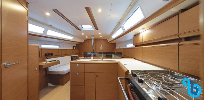 Sun Odyssey 389, PARROT