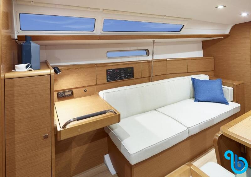 Sun Odyssey 389, PARROT