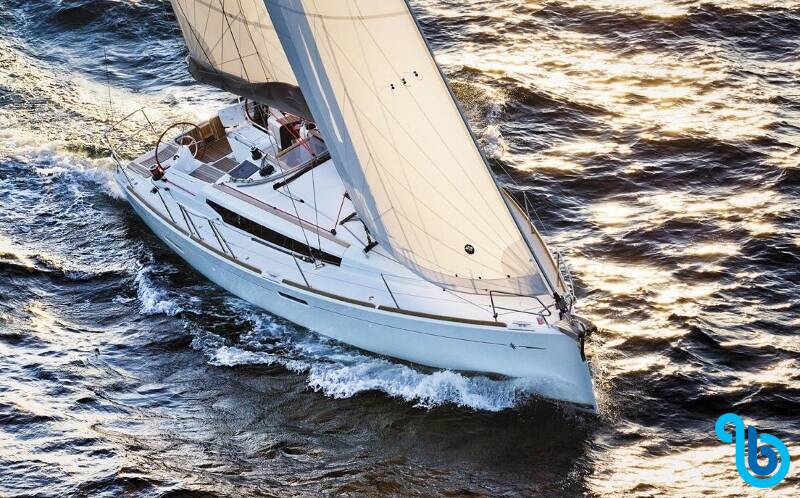 Sun Odyssey 389, PLOVER